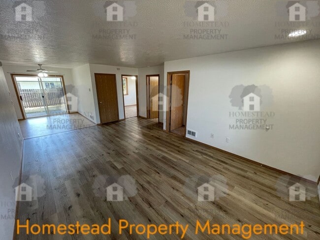 Photo - 545 Unidad 1611