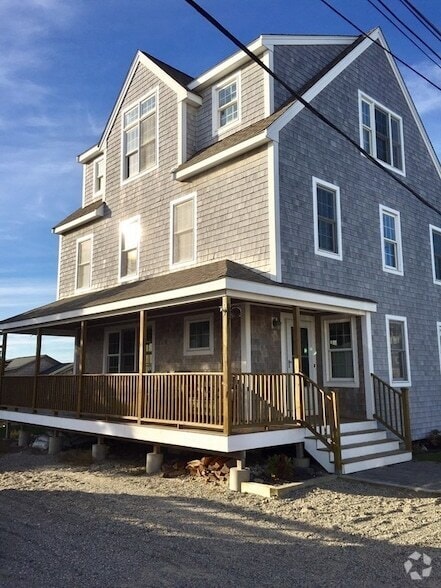 Building Photo - 52 Ocean Rd N Rental