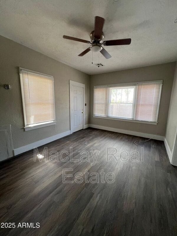 Photo - 2032 W Adams St