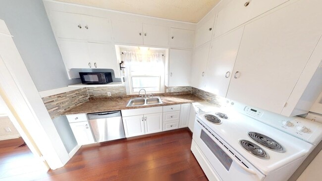 Photo - 4811 SE Haig St