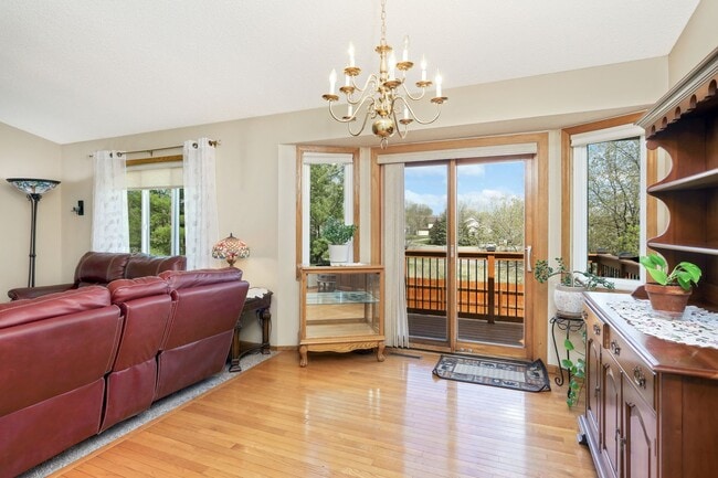 Photo - Spacious Home, 6bd, 3ba, 2 levels, 2 kitchens $2900/mo+ utilities