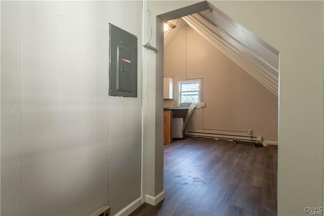 Photo - 813 Franklin St