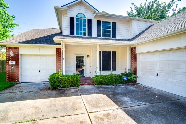 Photo - 1907 Glen Eden Ct