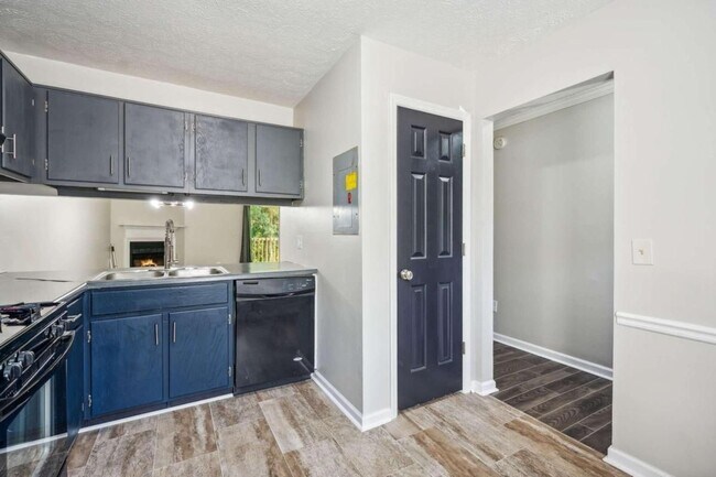 Photo - 6458 Bedford Ln