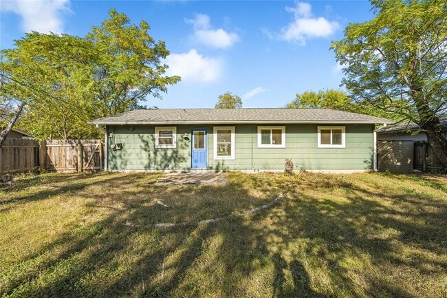 Photo - 3007 Steck Ave