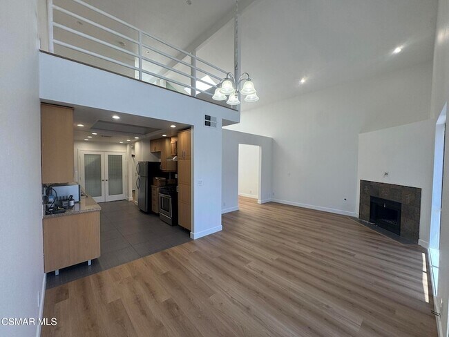 Photo - 13331 Moorpark St Unidad 336