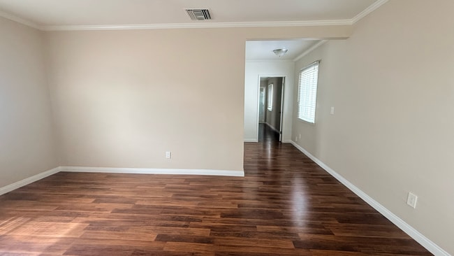 Photo - 4112 W Victory Blvd Unit 4112