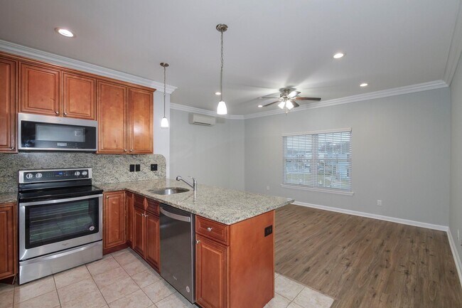 Photo - 115 Evergreen St Unit 106