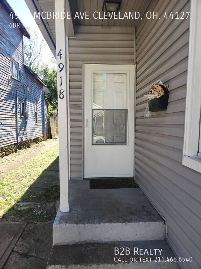 Photo - 4918 McBride