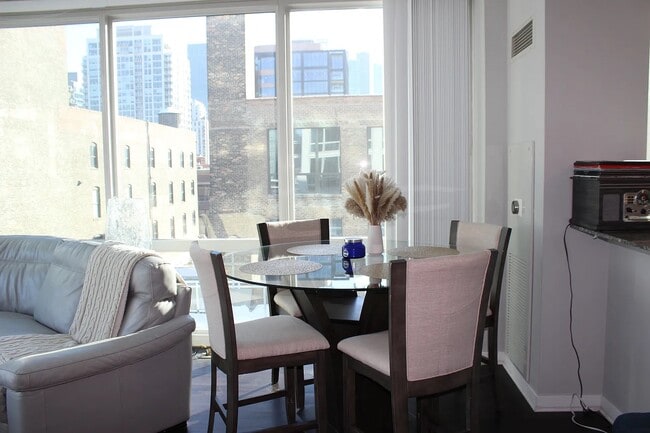 Photo - 757 N Orleans St Unit 706