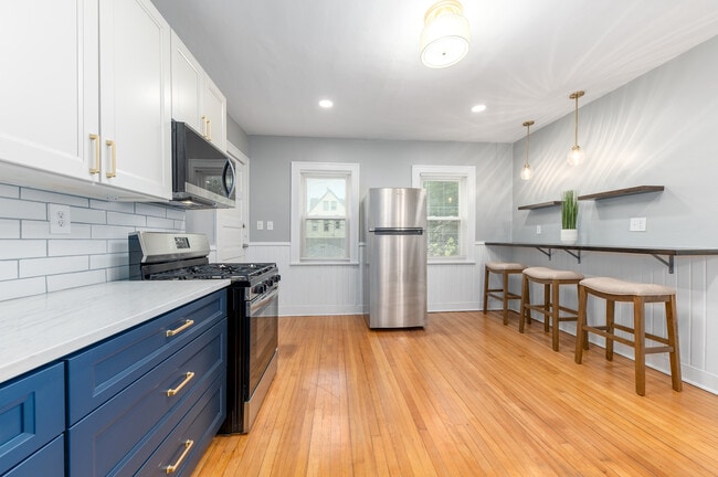 Photo - 2634 N Bartlett Ave