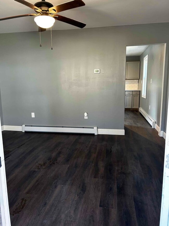 Photo - Newly Renovated 2-Bedroom Home in South Sc...