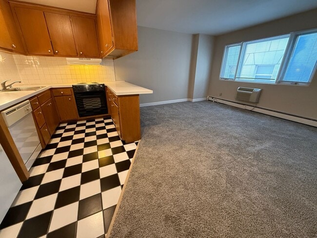 Photo - 1321 Franklin