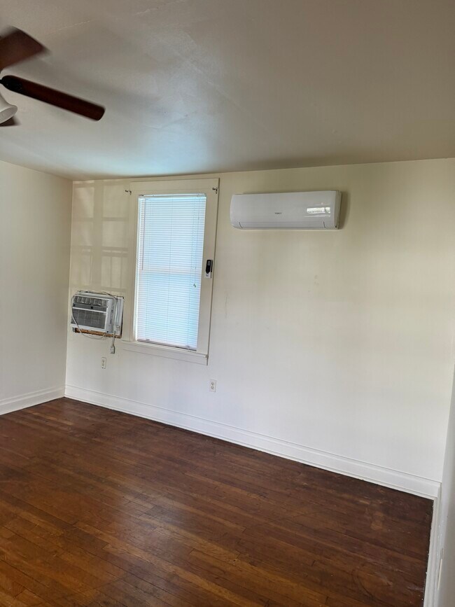 Photo - 533 Spain St Unidad Upper