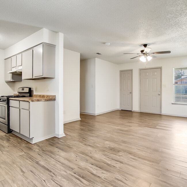 Photo - 3BR/1.0BA Single Family - Seagoville
