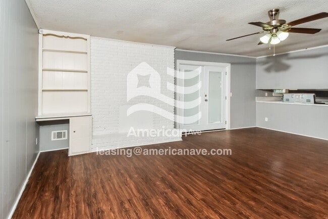 Photo - 135 Latonea Dr