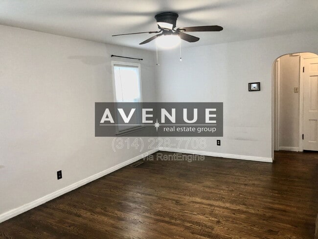 Photo - 5242 Parker Ave