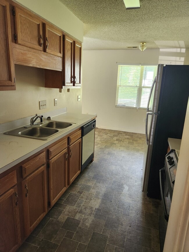 Photo - 213 Bishop Ln Unit 2