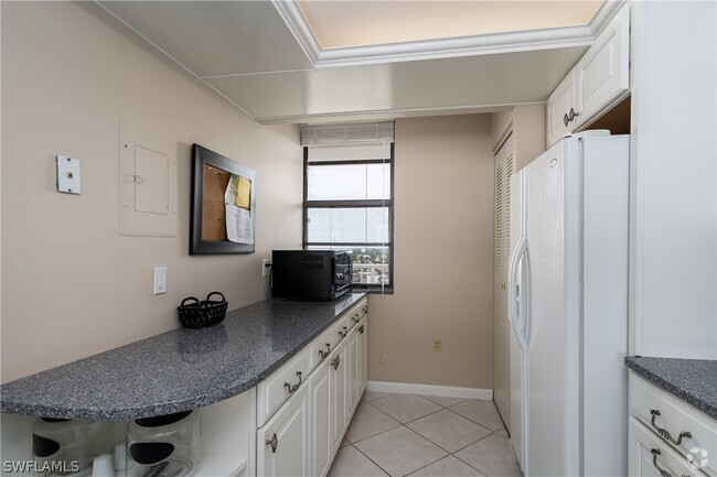 Building Photo - 260 Seaview Ct Unit 1605 Rental
