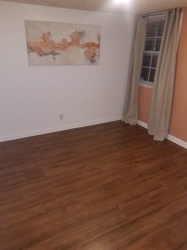 Photo - 2827 Brunswick Dr