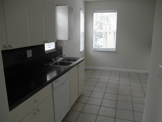 Photo - 3308 Shoma Dr