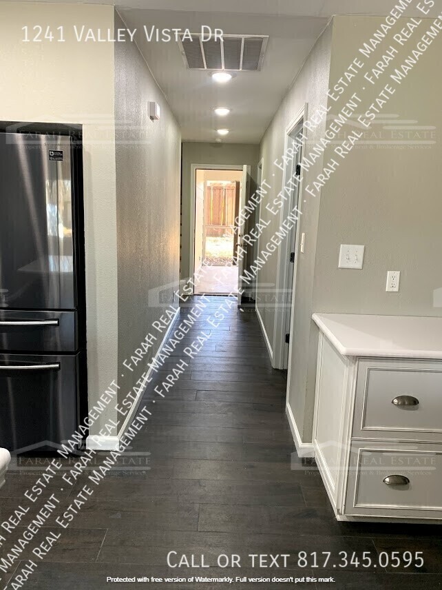 Photo - 1241 Valley Vista Dr
