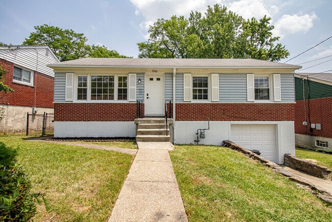 Photo - 5946 Sunridge Dr House