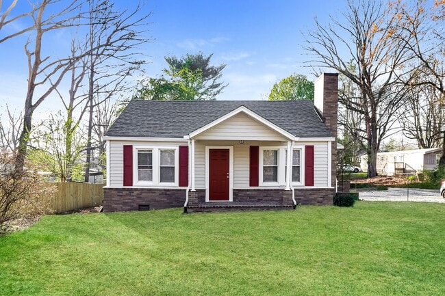Building Photo - 177 Half Circle Ln