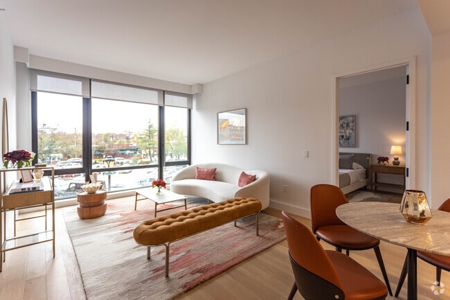 2BR,2BA - 925SF - Living Room