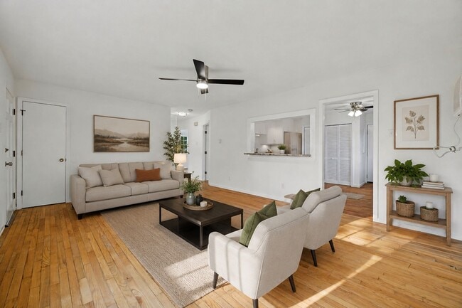 Photo - 300 Marlin Dr
