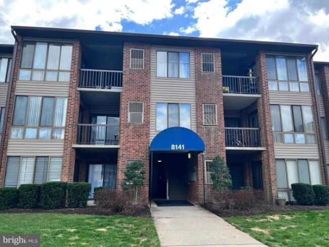 Photo - 8141 Needwood Rd