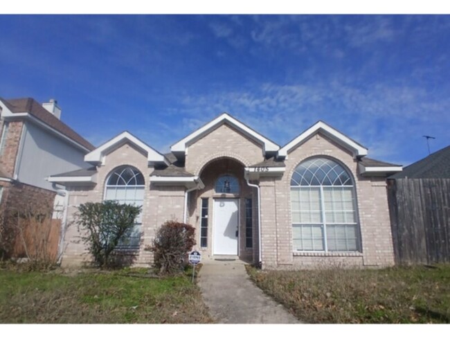 Charming 3-Bedroom Home in Springfield Sub... - Charming 3-Bedroom Home in Springfield Sub...