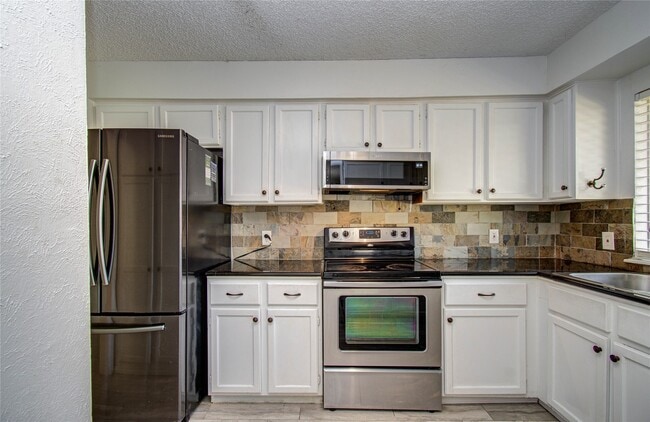 Photo - 5311 Sweetwind Ln