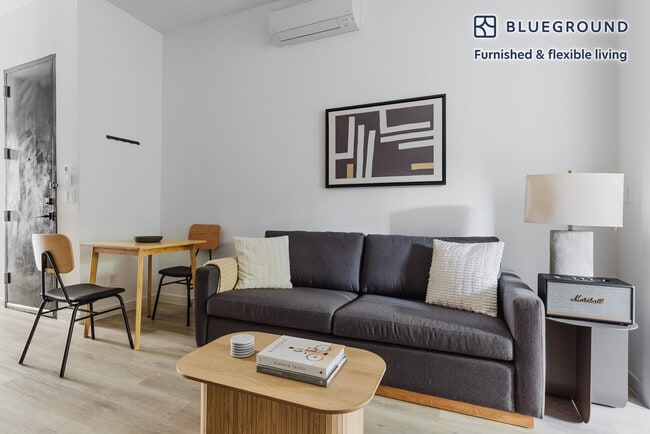 Photo - 253 N 8th St Unidad FL1-ID1634