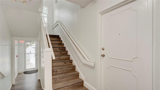 Photo - 1550 Drexel Ave Unit 101