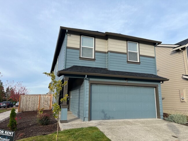 Photo - LIKE NEW Spacious 2 Story Home on Corner Lot - Kemper Grove / Ridgefield, WA