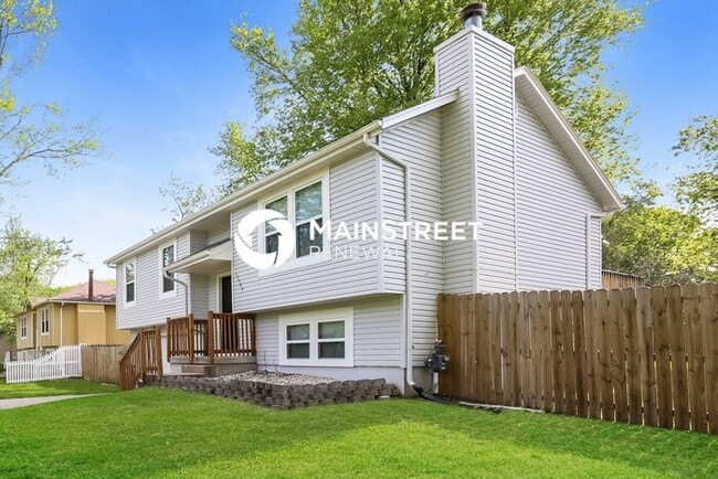 3 Bedroom Pet-Friendly Home in Belton, MO with Main Street Renewal