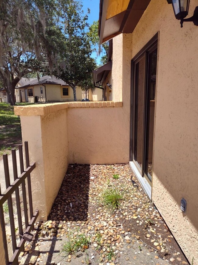 Photo - Welcome to Silver Springs Shores–Plaza Ridge – Comfort, Convenience & Affordability in the Heart ... Unidad 102E