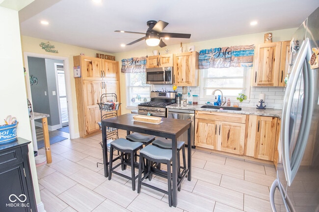 Photo - 1799 Conner St