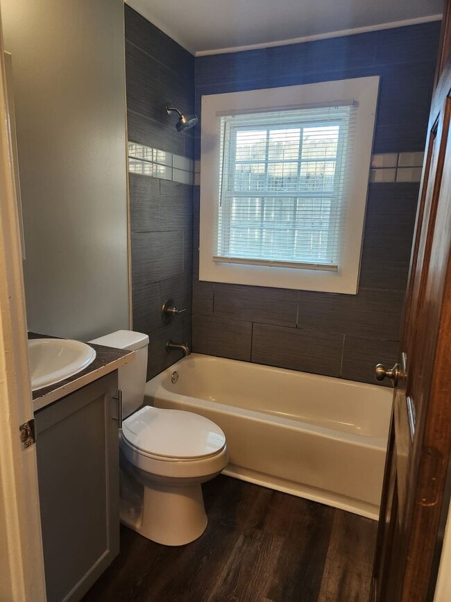Photo - 1 W Faris Rd Unit 1 West Faris Rd, #B (Bottom)