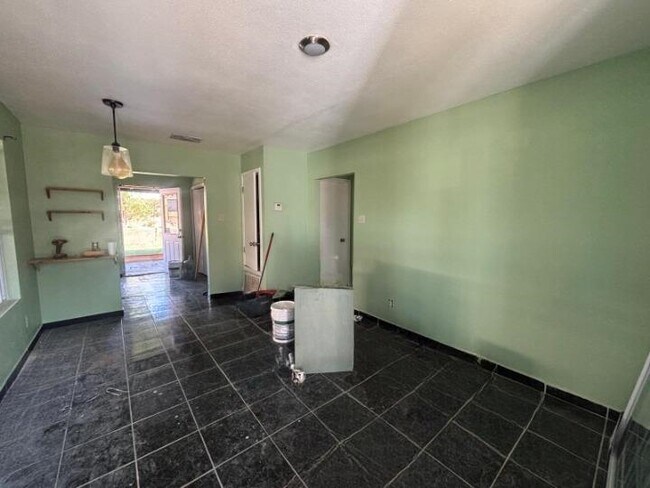 Photo - 1415 Quail Creek Rd