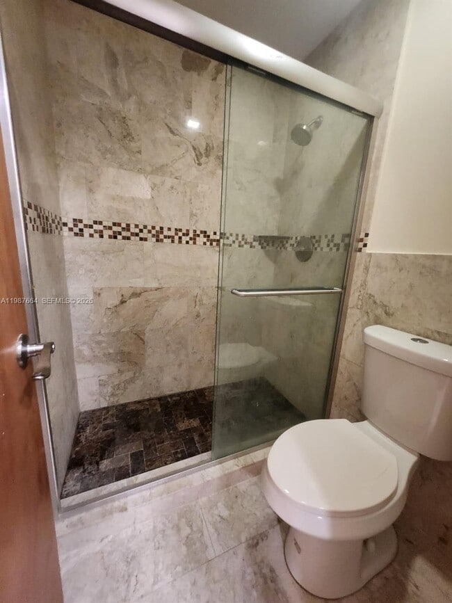 Photo - 20005 NE 3rd Ct Unidad 6