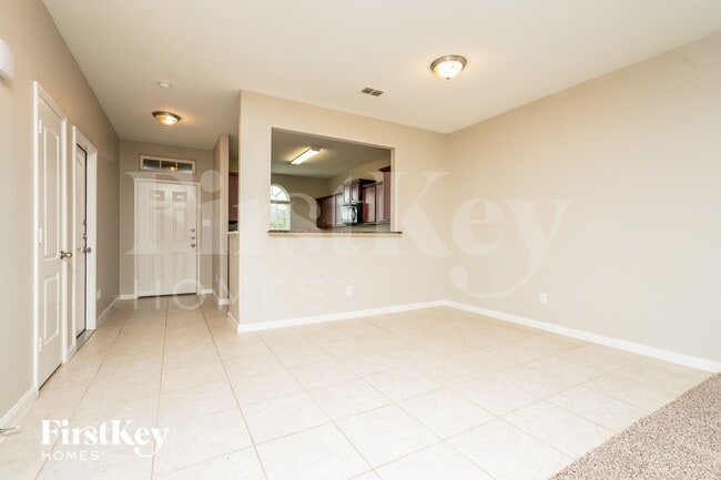 3014 Flowering Springs Dr