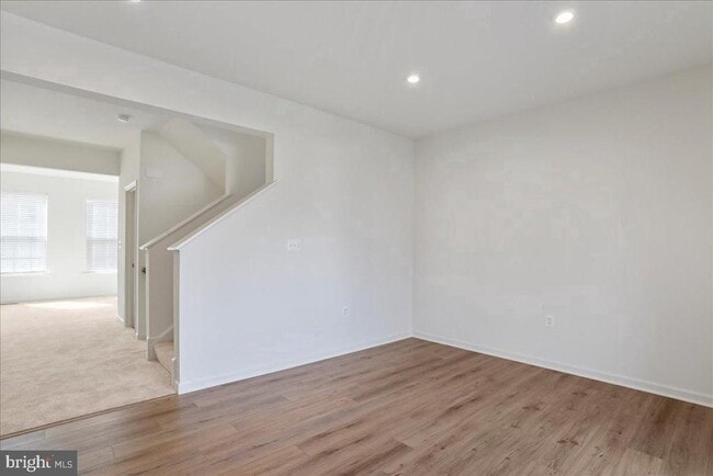 Photo - 21 Stafford Pl