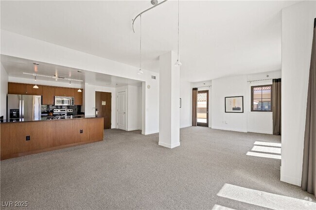 Building Photo - 29 Montelago Blvd Unit 520 Rental