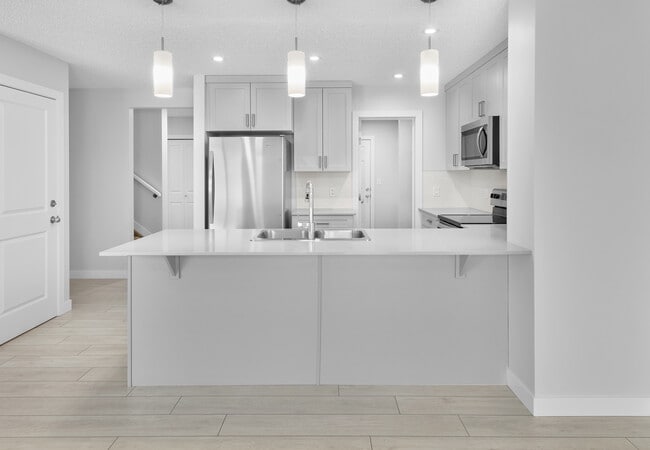 Photo - 3024-3169 169 St. SW