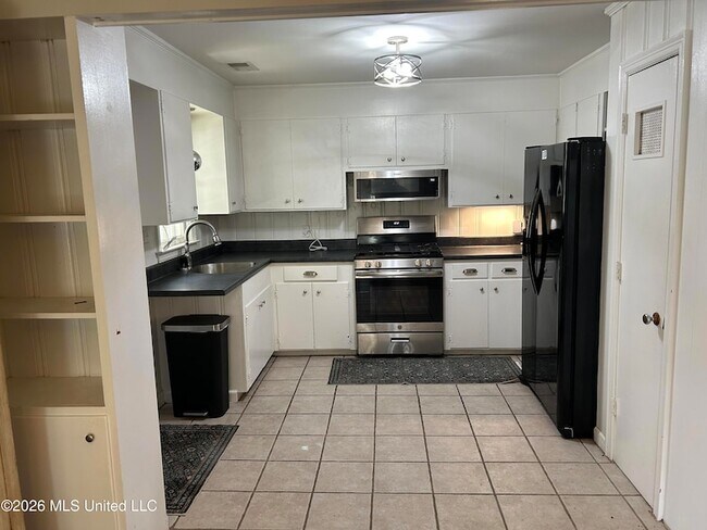 Photo - 1030 Sycamore St