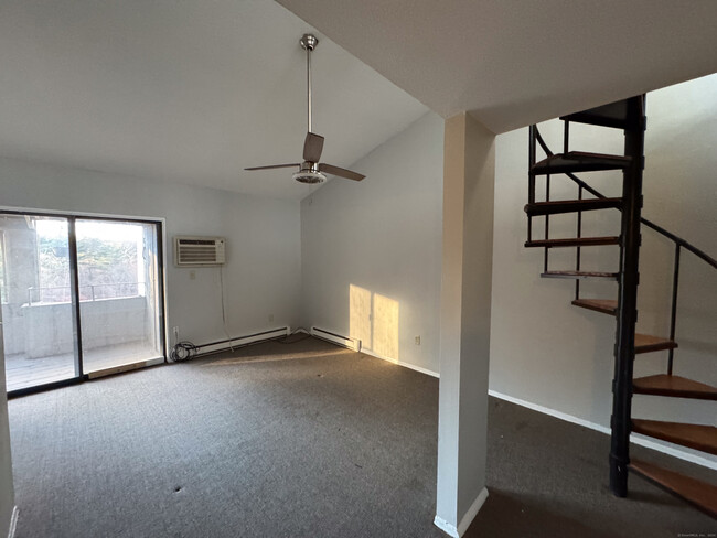 Photo - 18 Burgundy Hill Ln Condo Unit 18