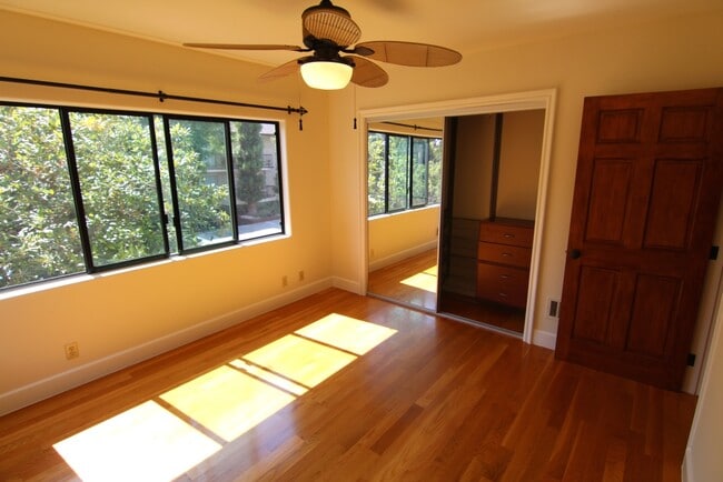 Photo - 600 N Sweetzer Ave Unit 6