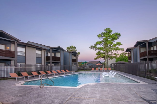 Building Photo - Steepleway Downs Rental